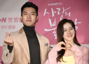 Hyun Bin și Son Ye Jin, premiați împreună la Blue Dragon Film Awards