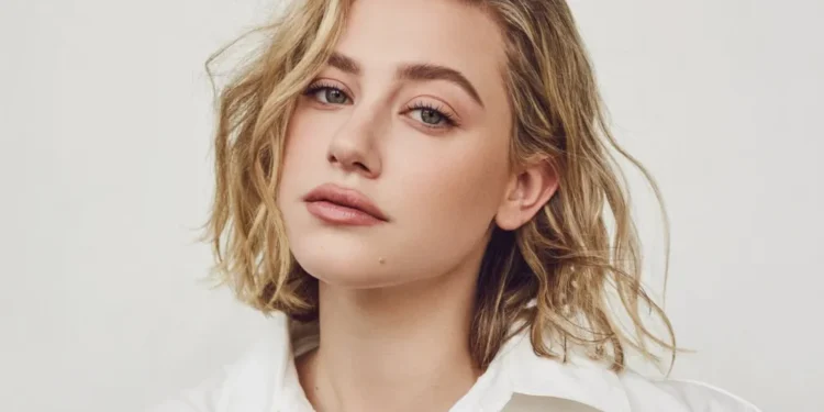 Lili Reinhart, mărturisiri sincere despre depresie și PMDD