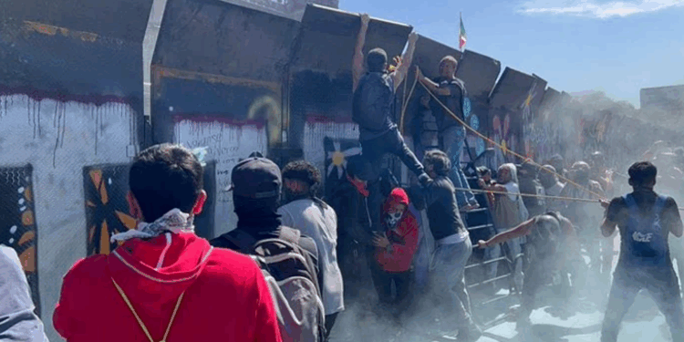 Generația Z mobilizează mii de protestatari în Ciudad de México