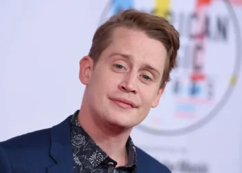 Macaulay Culkin amintește fanilor numele său legal și gluma din spatele lui