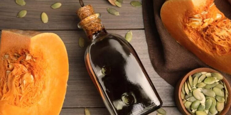 Uleiul de semințe de dovleac – remediul natural care ar putea reduce căderea părului