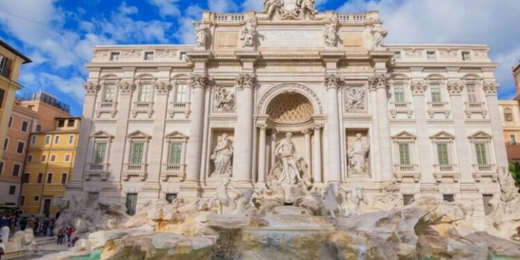 Turiști, pregătiți-vă portofelele! Fontana di Trevi introduce taxă de vizitare