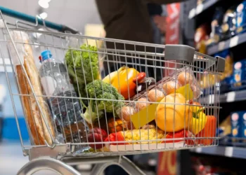 În timp ce milioane nu se pot hrăni, Republica Moldova aruncă anual 180.000 de tone de alimente