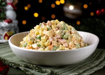 Fără ouă, dar la fel de delicioasă: maioneza de post pentru salata boeuf