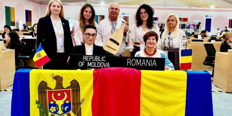 Cobza, patrimoniu cultural comun al României și Moldovei, inclusă în lista UNESCO