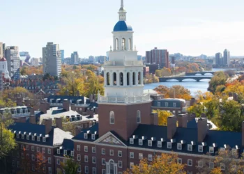 Harvard deschide porțile educației online pentru întreaga lume