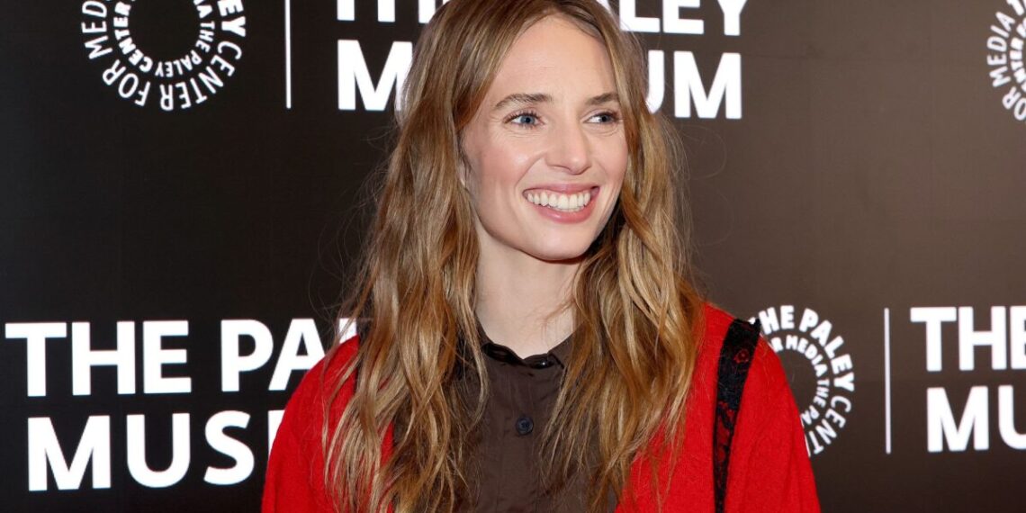Maya Hawke din Stranger Things s-a căsătorit în secret de Ziua Îndrăgostiților