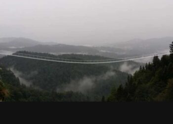 Turism în Masivul Piatra Mare: Cascada Tamina va fi modernizată după ani de pauză