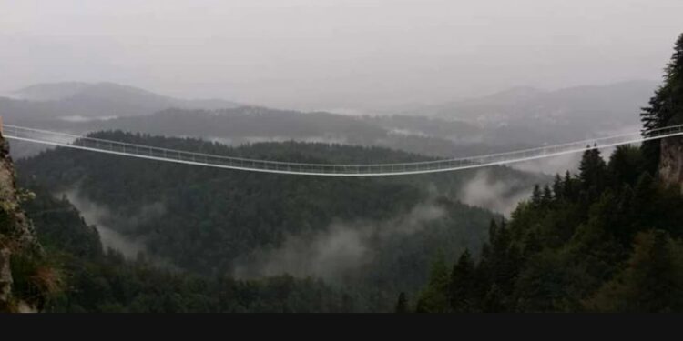 Turism în Masivul Piatra Mare: Cascada Tamina va fi modernizată după ani de pauză