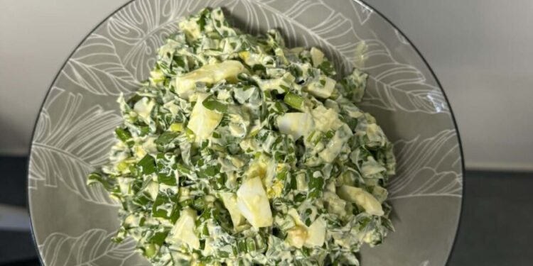 „usturoi sălbatic” (Leurda) – salata sezonului bogată în vitamine