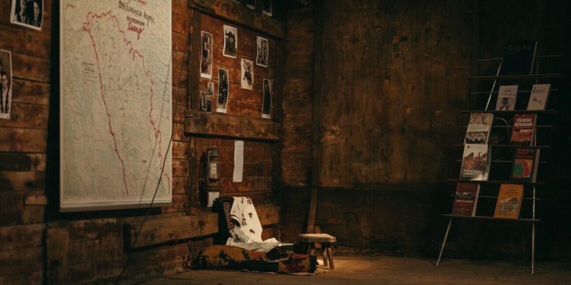 85 de ani de la primele deportări: expoziție dedicată victimelor regimului sovietic, deschisă la Chișinău