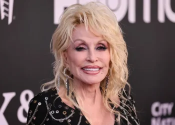 Dolly Parton a murit la 80 de ani
